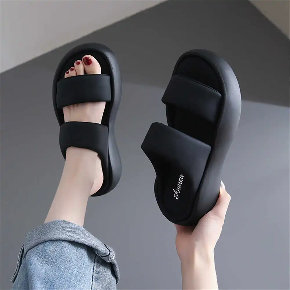 Aquatic Sports Shop - Size 39 Strips Summer Shoes Sale
